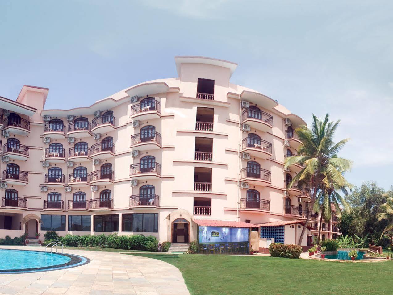 Nazri Resort Baga Exterior photo